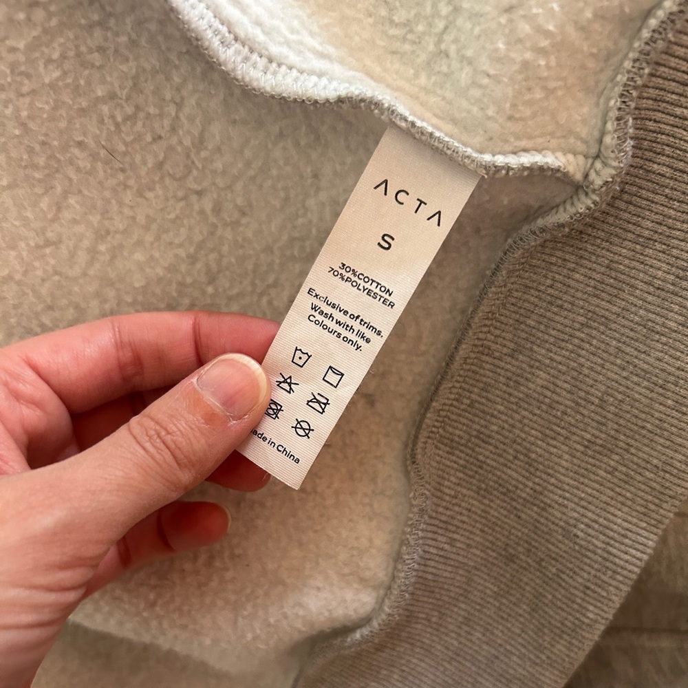 Acta Cropped Jacket - Picture 8 of 8
